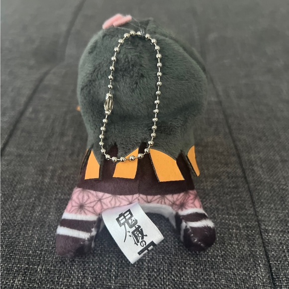 Demon Slayer Nezuko Hug Character Collection 3 Plush - Picture 6 of 8